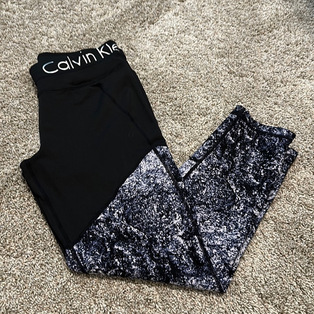 Calvin Klein Performance Size M Women's Cropped Leggings Black/blue design